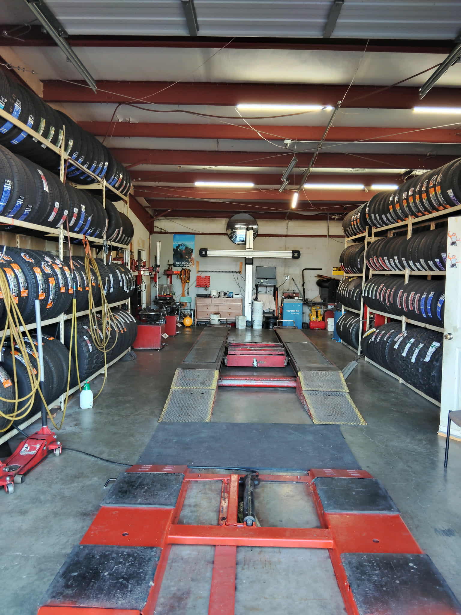IC Tires shop front